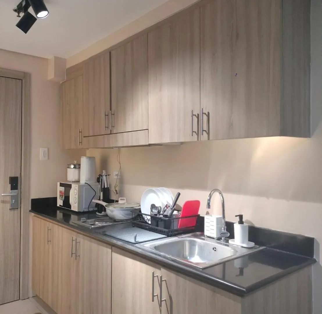Apartment Manila Shore Residences Tower D Moa